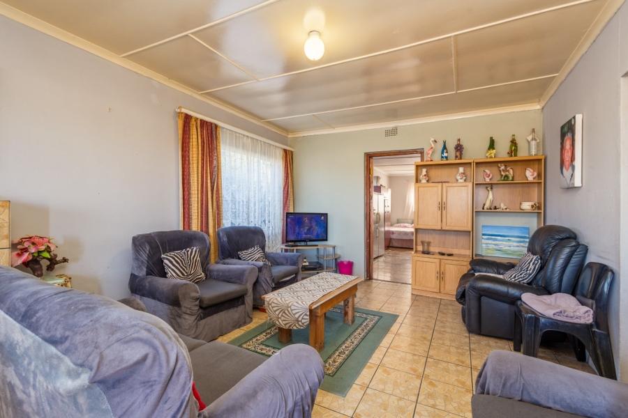 4 Bedroom Property for Sale in New Horizons Western Cape
